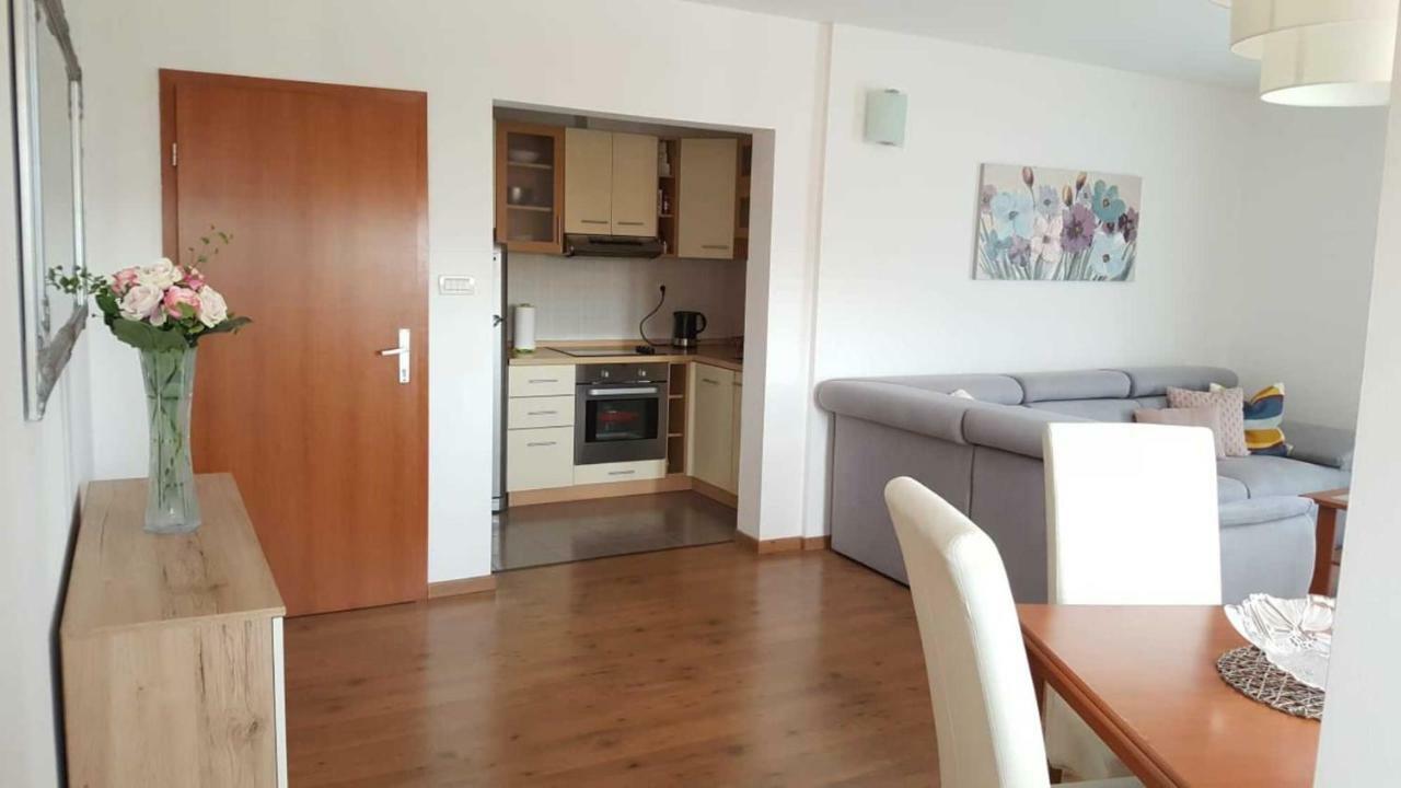 Cozy Apartment With Sea View Kaštela 외부 사진