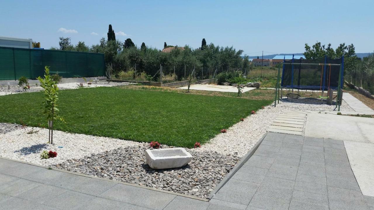 Cozy Apartment With Sea View Kaštela 외부 사진